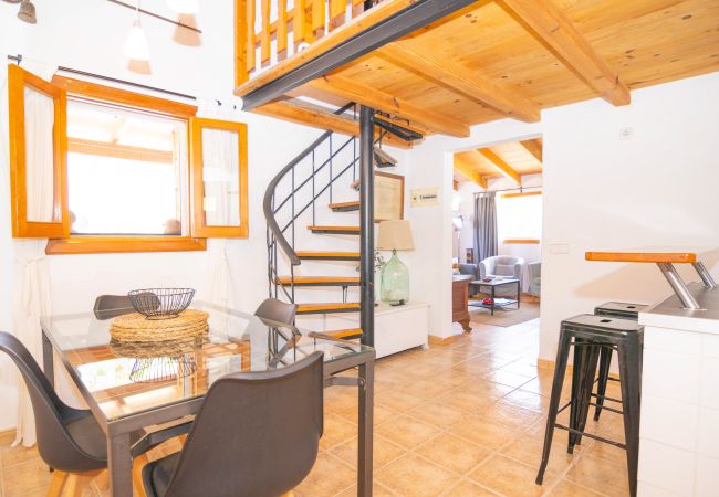 Country house in Alcúdia - Can Roig 113 fantastic finca with private pool, garden, children's area and air-conditioning Country house in Alcúdia - Can Roig 113 fantastic finca with private pool, garden, children's area and air-conditioning