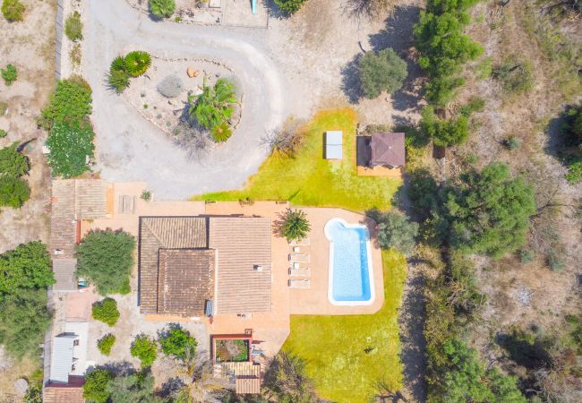 Country house in Alcúdia - Can Roig 113 fantastic finca with private pool, garden, children's area and air-conditioning Country house in Alcúdia - Can Roig 113 fantastic finca with private pool, garden, children's area and air-conditioning