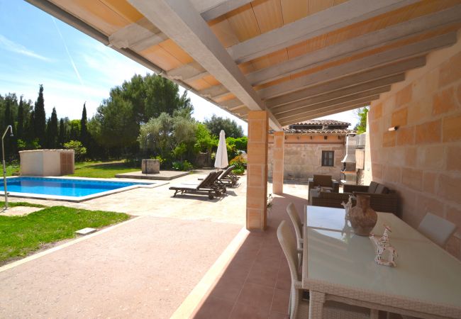 Country house in Alcúdia - Els Olivers 138 rustic finca with private swimming pool, air conditioning, terrace and barbecue Country house in Alcúdia - Els Olivers 138 rustic finca with private swimming pool, air conditioning, terrace and barbecue