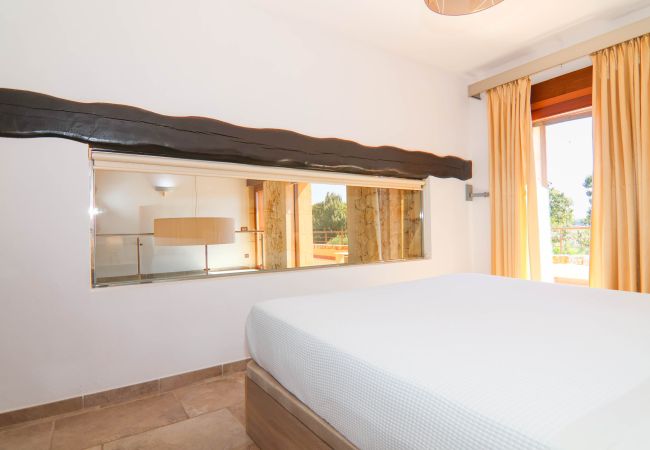 Country house in Sa Pobla - Rey del Campo 140 luxurious villa with private pool, air conditioning, garden and BBQ area Country house in Sa Pobla - Rey del Campo 140 luxurious villa with private pool, air conditioning, garden and BBQ area