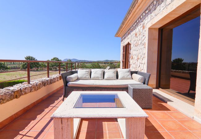 Country house in Sa Pobla - Rey del Campo 140 luxurious villa with private pool, air conditioning, garden and BBQ area Country house in Sa Pobla - Rey del Campo 140 luxurious villa with private pool, air conditioning, garden and BBQ area