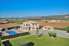 Country house in Sa Pobla - Rey del Campo 140 luxurious villa with private pool, air conditioning, garden and BBQ area