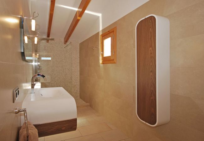 Country house in Muro - Vinagrella 158 magnificent finca with private pool, large garden, air conditioning and barbecue Country house in Muro - Vinagrella 158 magnificent finca with private pool, large garden, air conditioning and barbecue