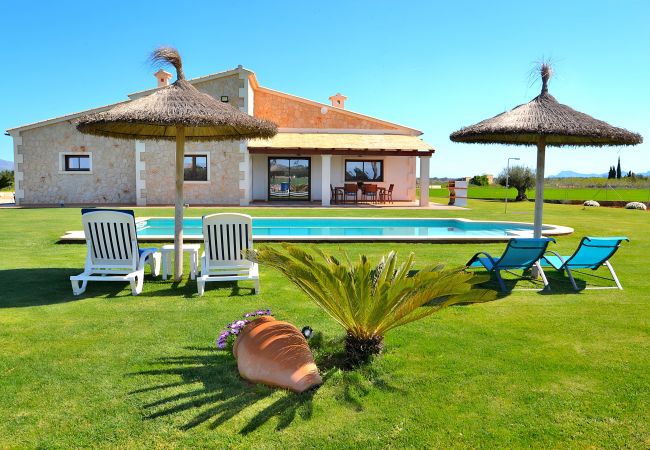 Country house in Muro - Flor de Sal 178 majestic modern villa with private pool, air-conditioning and BBQ Country house in Muro - Flor de Sal 178 majestic modern villa with private pool, air-conditioning and BBQ