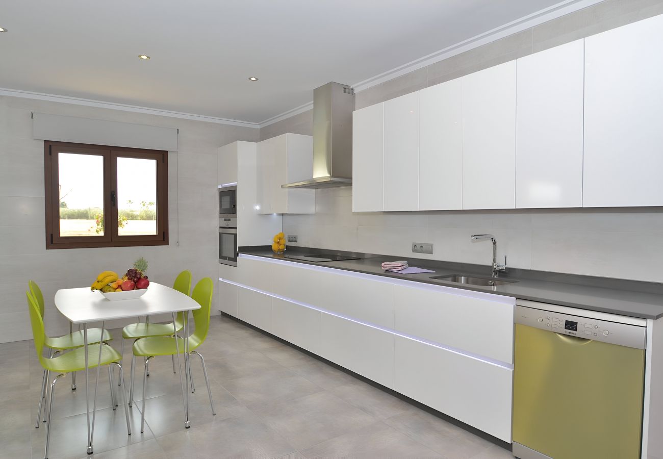 Country house in Muro - Flor de Sal 178 majestic modern villa with private pool, air-conditioning and BBQ Country house in Muro - Flor de Sal 178 majestic modern villa with private pool, air-conditioning and BBQ