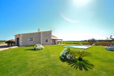 Country house in Muro - Flor de Sal 178 majestic modern villa with private pool, air-conditioning and BBQ