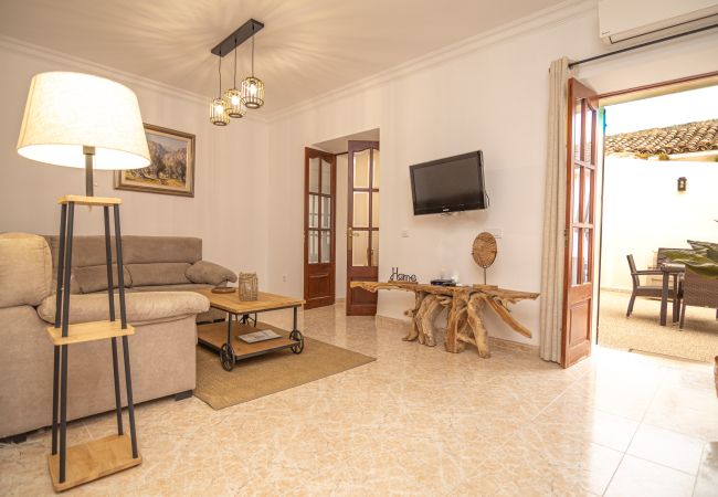 House in Buger - Ca n'Aina Canta 064 cosy village house with pool, terrace, barbecue and air-conditioningnd air-conditioning House in Buger - Ca n'Aina Canta 064 cosy village house with pool, terrace, barbecue and air-conditioningnd air-conditioning