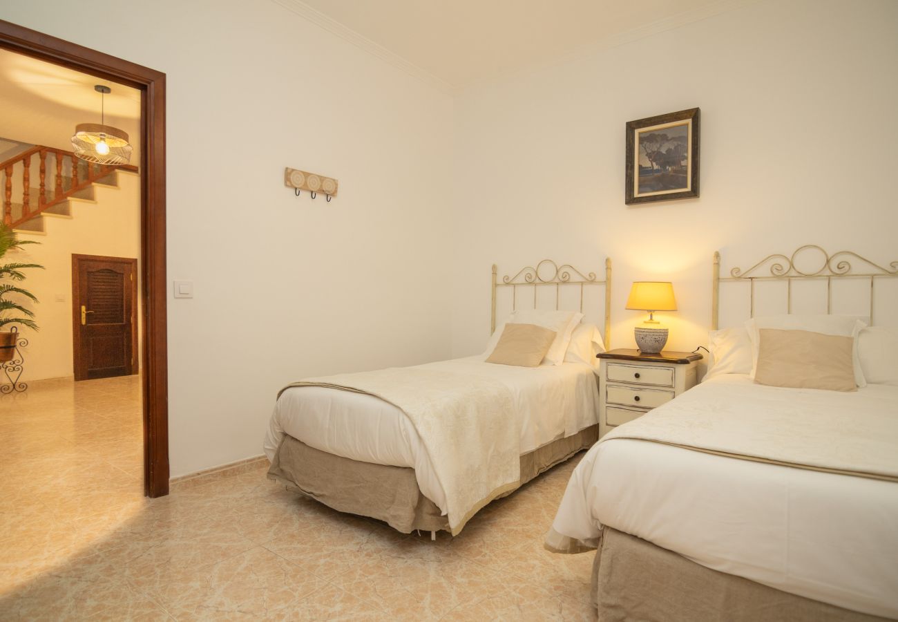 House in Buger - Ca n'Aina Canta 064 cosy village house with pool, terrace, barbecue and air-conditioningnd air-conditioning House in Buger - Ca n'Aina Canta 064 cosy village house with pool, terrace, barbecue and air-conditioningnd air-conditioning