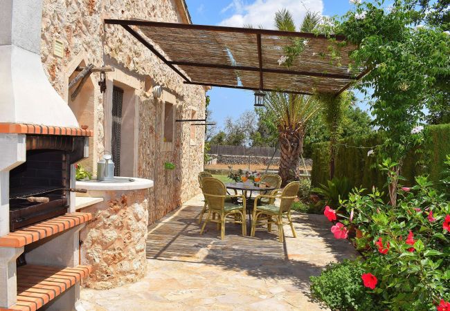 Country house in Santa Margalida - S'Estret 184 magnificent finca with private swimming pool, terrace, cosy garden and table tennis Country house in Santa Margalida - S'Estret 184 magnificent finca with private swimming pool, terrace, cosy garden and table tennis