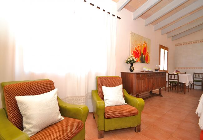 Country house in Llubi - Son Rossignol 193 finca with private swimming pool, large terrace, barbecue and WiFi Country house in Llubi - Son Rossignol 193 finca with private swimming pool, large terrace, barbecue and WiFi