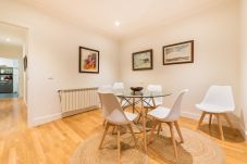 Apartment in Madrid -  BIG Apartment Downtown Madrid Malasaña M (MAL27)