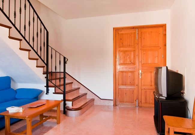 Country house in Felanitx - Son Mas 402 wonderful rustic finca with private pool, terrace, garden and air conditioning Country house in Felanitx - Son Mas 402 wonderful rustic finca with private pool, terrace, garden and air conditioning