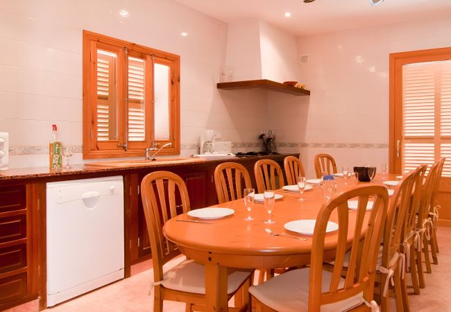 Country house in Felanitx - Son Mas 402 wonderful rustic finca with private pool, terrace, garden and air conditioning Country house in Felanitx - Son Mas 402 wonderful rustic finca with private pool, terrace, garden and air conditioning