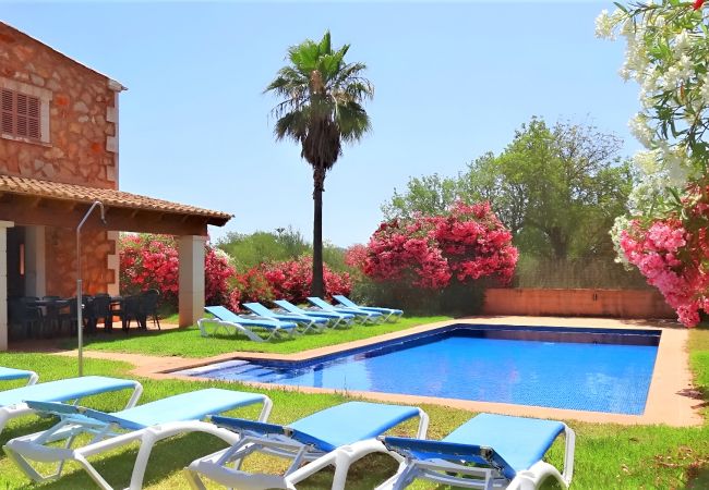 Country house in Felanitx - Son Mas 402 wonderful rustic finca with private pool, terrace, garden and air conditioning Country house in Felanitx - Son Mas 402 wonderful rustic finca with private pool, terrace, garden and air conditioning