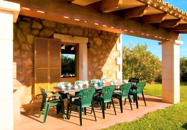 Country house in Felanitx - Son Mas 402 wonderful rustic finca with private pool, terrace, garden and air conditioning Country house in Felanitx - Son Mas 402 wonderful rustic finca with private pool, terrace, garden and air conditioning