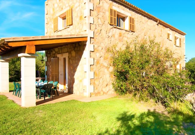 Country house in Felanitx - Son Mas 402 wonderful rustic finca with private pool, terrace, garden and air conditioning Country house in Felanitx - Son Mas 402 wonderful rustic finca with private pool, terrace, garden and air conditioning