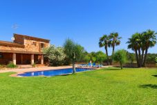 Country house in Campos - Can Toni 403 traditional finca with private pool, air-conditioning, large garden and WiFi