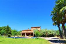 Country house in Campos - Can Toni 403 traditional finca with private pool, air-conditioning, large garden and WiFi