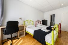 Apartment in Madrid - Luxury apartment Centro Madrid Downtown M (VEL55)