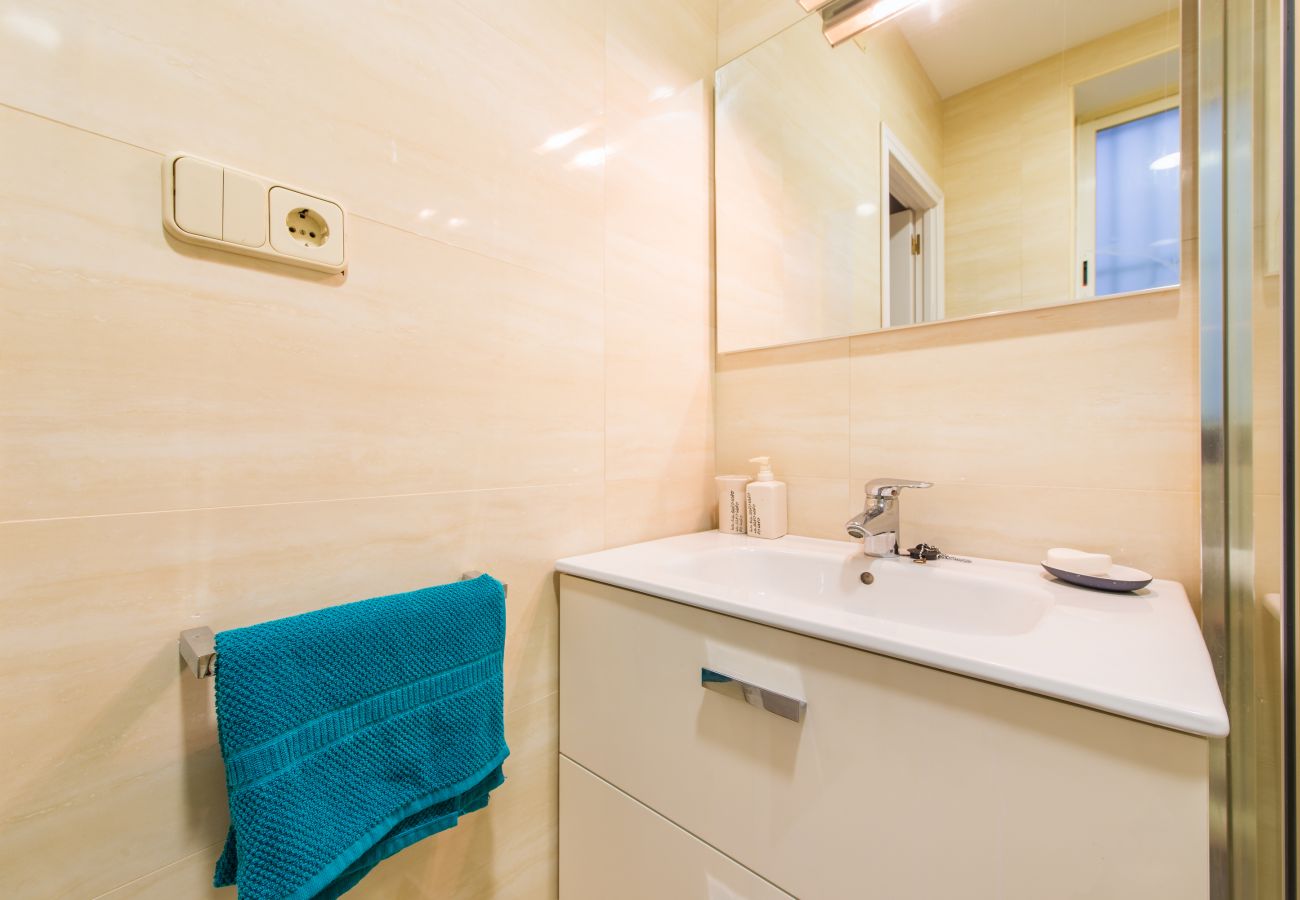 Apartment in Madrid - Madrid Downtown Nuevos Ministerios M (MPA14) Apartment in Madrid - Madrid Downtown Nuevos Ministerios M (MPA14)