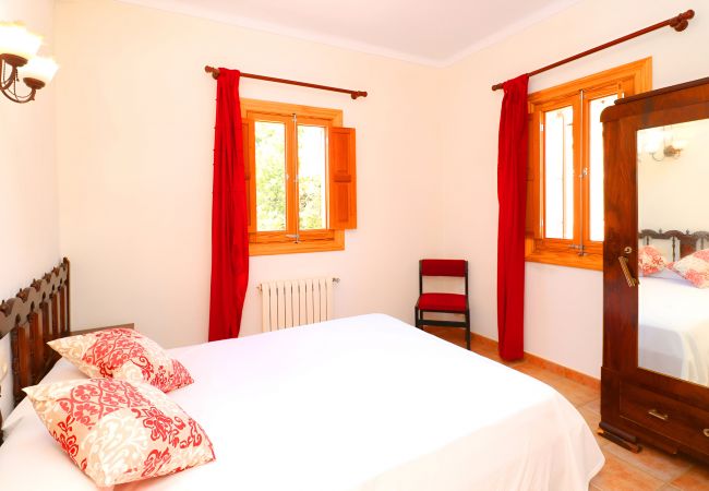 Country house in Campos - Can Palea 407 finca with private pool with garden, terrace, barbecue and WiFi Country house in Campos - Can Palea 407 finca with private pool with garden, terrace, barbecue and WiFi