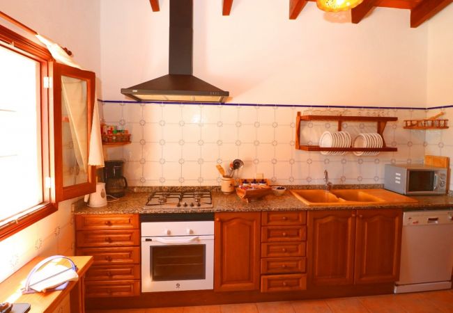 Country house in Campos - Alcoraia 408 traditional finca with private pool, terrace, barbecue and air conditioning Country house in Campos - Alcoraia 408 traditional finca with private pool, terrace, barbecue and air conditioning