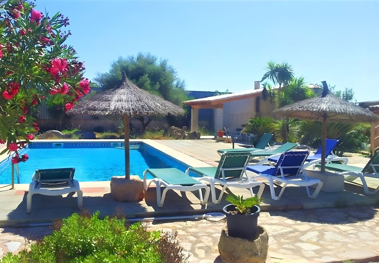 Country house in Campos - Can Bril 409 rustic finca with private pool, terrace, garden and WiFi Country house in Campos - Can Bril 409 rustic finca with private pool, terrace, garden and WiFi