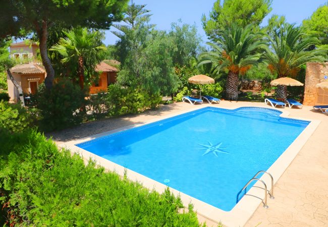Country house in Campos - Can Crestall 414 rustic finca with private pool, air conditioning, garden and barbecue Country house in Campos - Can Crestall 414 rustic finca with private pool, air conditioning, garden and barbecue