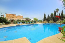 Country house in Campos - Villa Na Pont - Huge pool - 18 Guests