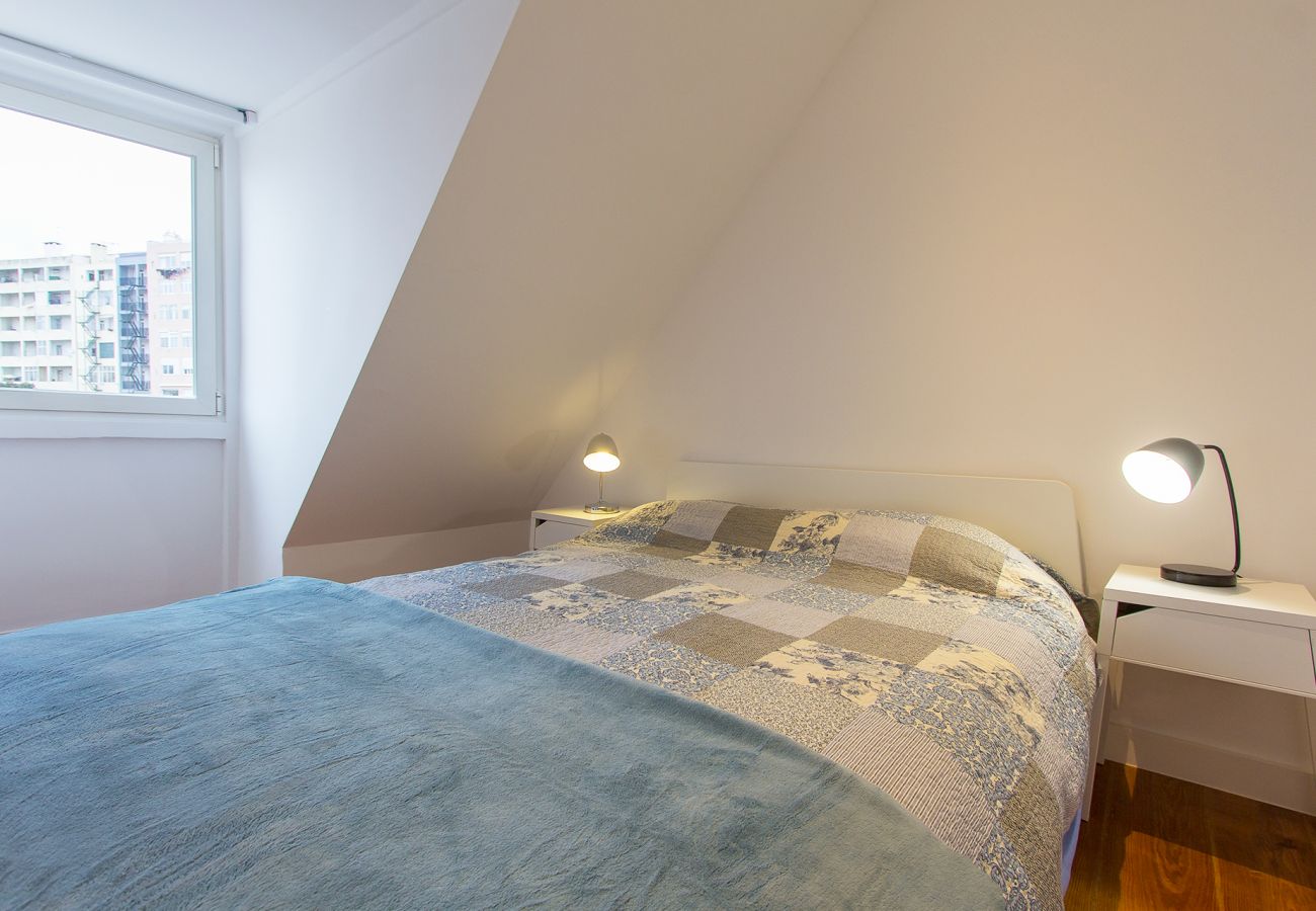 Apartment in Lisbon - SANTA MARTA VIEWS Apartment in Lisbon - SANTA MARTA VIEWS