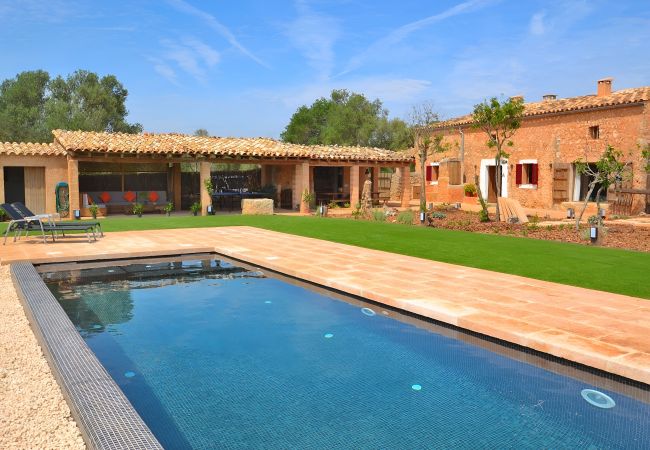 Cottage in Llubi - Can Cortana 005 fantastic finca with private swimming pool, children's area, ping pong and air conditioning Cottage in Llubi - Can Cortana 005 fantastic finca with private swimming pool, children's area, ping pong and air conditioning