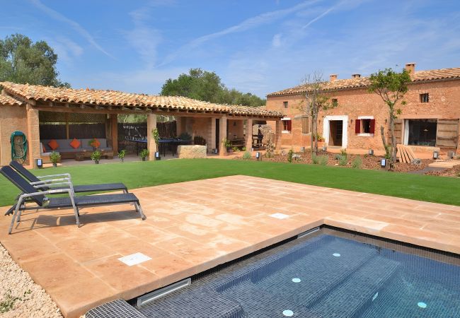  in Llubi - Can Cortana 005 fantastic finca with private swimming pool, children's area, ping pong and air conditioning