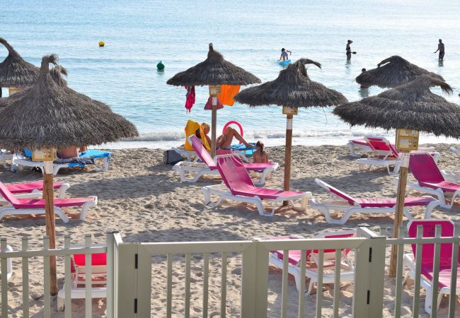 Apartment in Alcúdia - Fantastic 174 magnificent flat on the beach, with balcony, air conditioning and WiFi Apartment in Alcúdia - Fantastic 174 magnificent flat on the beach, with balcony, air conditioning and WiFi