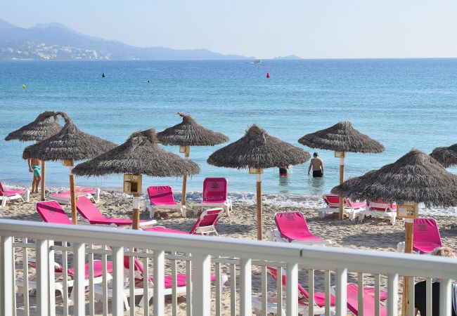 Apartment in Alcúdia - Fantastic 174 magnificent flat on the beach, with balcony, air conditioning and WiFi Apartment in Alcúdia - Fantastic 174 magnificent flat on the beach, with balcony, air conditioning and WiFi
