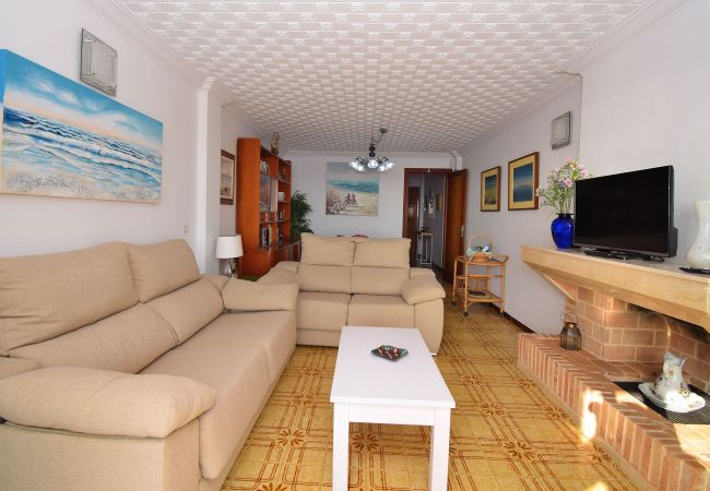Apartment in Alcúdia - Fantastic 174 magnificent flat on the beach, with balcony, air conditioning and WiFi Apartment in Alcúdia - Fantastic 174 magnificent flat on the beach, with balcony, air conditioning and WiFi