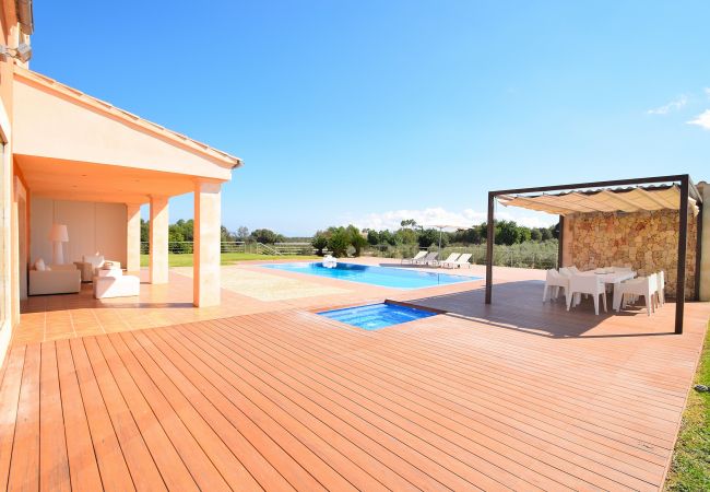 Villa in Muro - Son Morei de les Penyes 007 luxurious villa with private pool, jacuzzi, ping pong, barbecue and air conditioning Villa in Muro - Son Morei de les Penyes 007 luxurious villa with private pool, jacuzzi, ping pong, barbecue and air conditioning