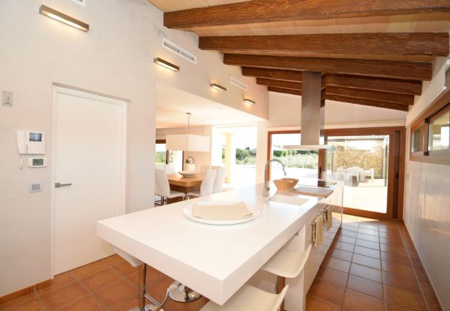 Villa in Muro - Son Morei de les Penyes 007 luxurious villa with private pool, jacuzzi, ping pong, barbecue and air conditioning Villa in Muro - Son Morei de les Penyes 007 luxurious villa with private pool, jacuzzi, ping pong, barbecue and air conditioning