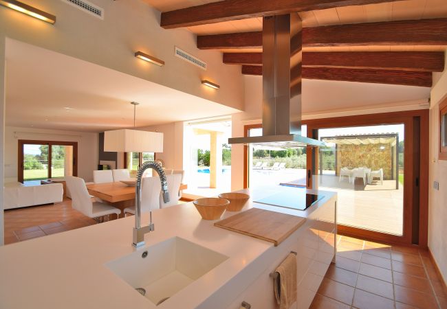 Villa in Muro - Son Morei de les Penyes 007 luxurious villa with private pool, jacuzzi, ping pong, barbecue and air conditioning Villa in Muro - Son Morei de les Penyes 007 luxurious villa with private pool, jacuzzi, ping pong, barbecue and air conditioning