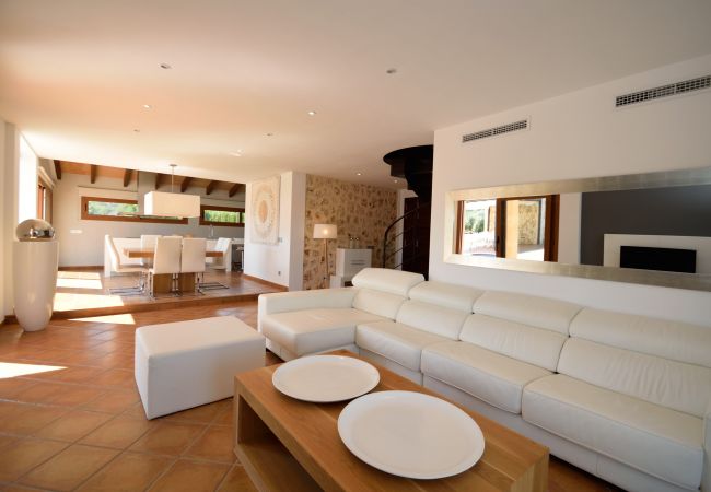 Villa in Muro - Son Morei de les Penyes 007 luxurious villa with private pool, jacuzzi, ping pong, barbecue and air conditioning Villa in Muro - Son Morei de les Penyes 007 luxurious villa with private pool, jacuzzi, ping pong, barbecue and air conditioning