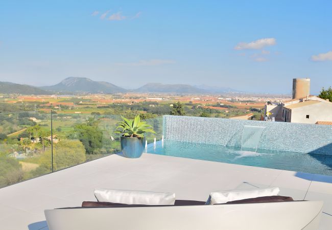 House in Buger - Montblau 049 exclusive villa with private swimming pool, jacuzzi, barbecue and air conditioning House in Buger - Montblau 049 exclusive villa with private swimming pool, jacuzzi, barbecue and air conditioning