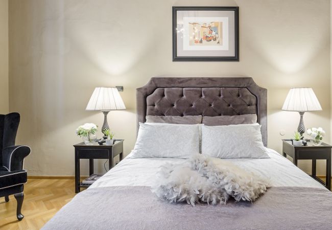 Apartment in Lucca - Homey Spacious 4 Bedrooms Flat in Lucca Apartment in Lucca - Homey Spacious 4 Bedrooms Flat in Lucca