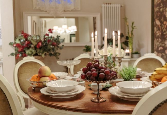 Apartment in Lucca - CASA UCCELLINI Apartment with a Romantic Terrace Apartment in Lucca - CASA UCCELLINI Apartment with a Romantic Terrace