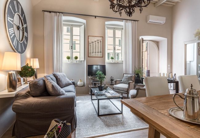 Apartment in Lucca - Modern comfort in Lucca's Picturesque Canal District Apartment in Lucca - Modern comfort in Lucca's Picturesque Canal District