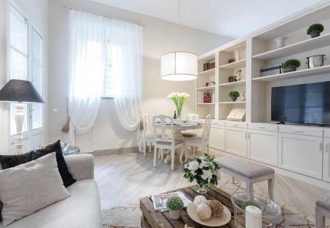Apartment in Lucca - Ground Floor Historical Gem in the Heart of Lucca Apartment in Lucca - Ground Floor Historical Gem in the Heart of Lucca