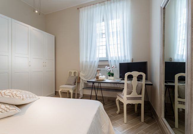 Apartment in Lucca - Ground Floor Historical Gem in the Heart of Lucca Apartment in Lucca - Ground Floor Historical Gem in the Heart of Lucca