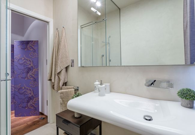 Apartment in Lucca - Contemporary Apartment with Garden and Parking Apartment in Lucca - Contemporary Apartment with Garden and Parking