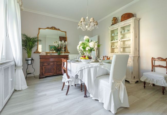 Villa in Lucca - VILLA OLIVIA: a New Luxury Villa with Garden in Lucca with PARKING Villa in Lucca - VILLA OLIVIA: a New Luxury Villa with Garden in Lucca with PARKING