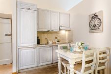 Apartment in Lucca - CASA GIUSTINA Smart Ground Floor Flat inside Lucca