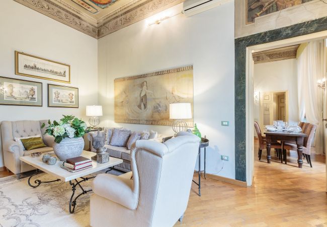 Apartment in Lucca - Romantic LUCCA apartment With View Over a Church Apartment in Lucca - Romantic LUCCA apartment With View Over a Church