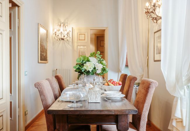 Apartment in Lucca - Romantic LUCCA apartment With View Over a Church Apartment in Lucca - Romantic LUCCA apartment With View Over a Church